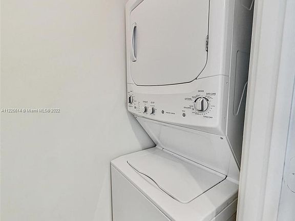 5th image of 1100 S Miami Ave #1008