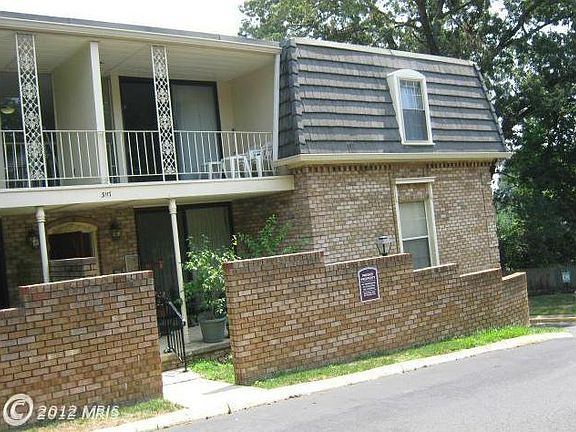 2nd image of 3117 Patrick Henry Dr APT 434