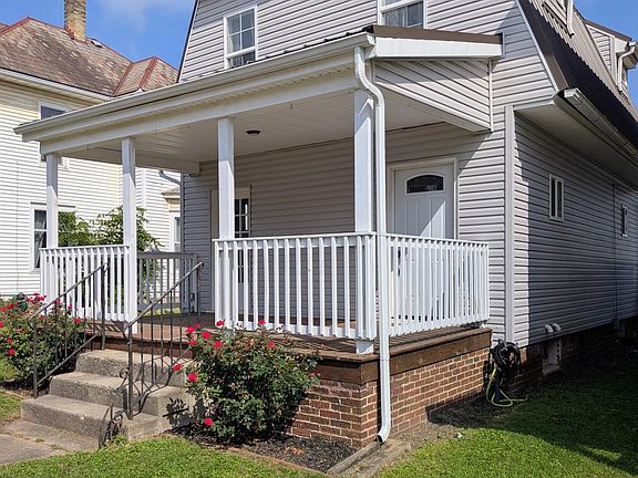 2nd image of 103 Oak St #1/2