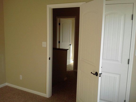 3rd image of 7040 Milburn Estates Dr