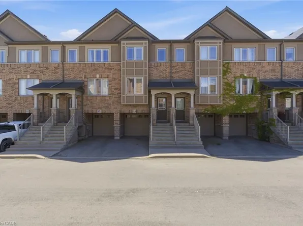 201 Westbank Trl #13, Hamilton, ON L8J 0H4