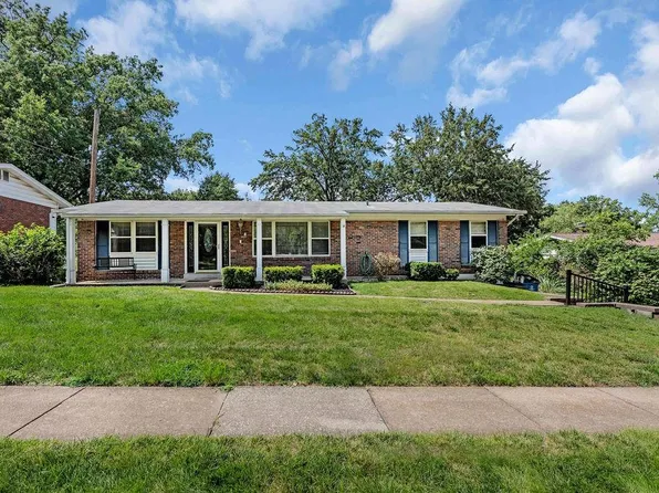 4555 Bridlewood Ter, Saint Louis, MO 63128