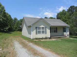 48 Ty Ln, Michie, TN 38357
