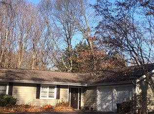 5 Russet Ln, Lake Grove, NY 11755