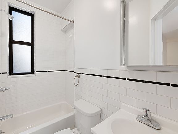 5th image of 206 Rivington St APT 2B