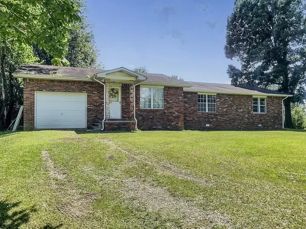 1505 McLeod Ln, Madisonville, KY 42431