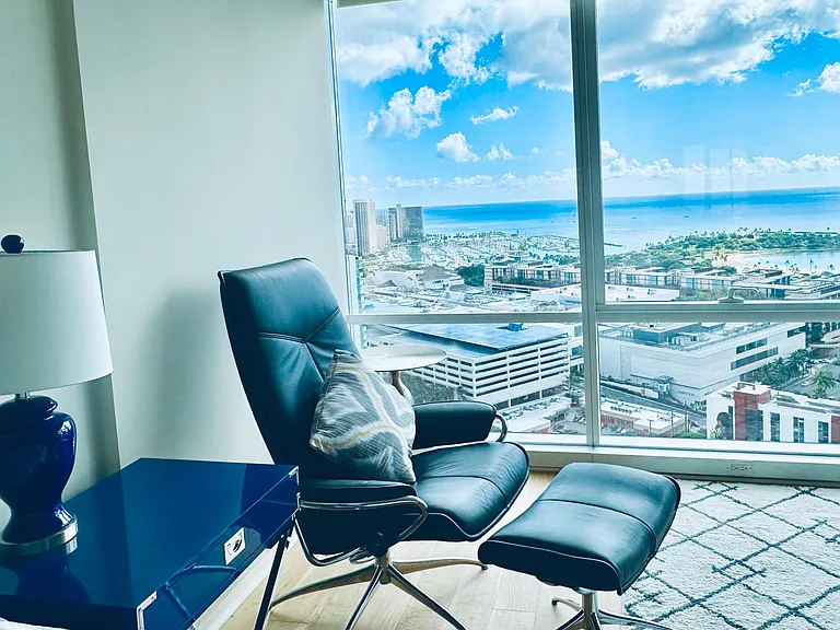 3rd sitting area