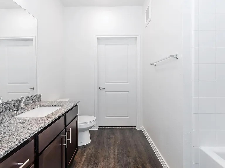 Richcrest Apartments — Photo 28