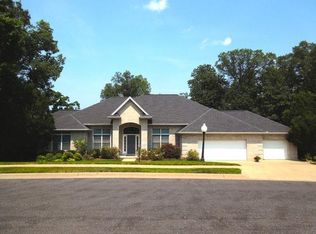 217 W Greystone Ct, Dunlap, IL 61525