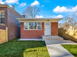 6826 S Elizabeth St, Chicago, IL 60636