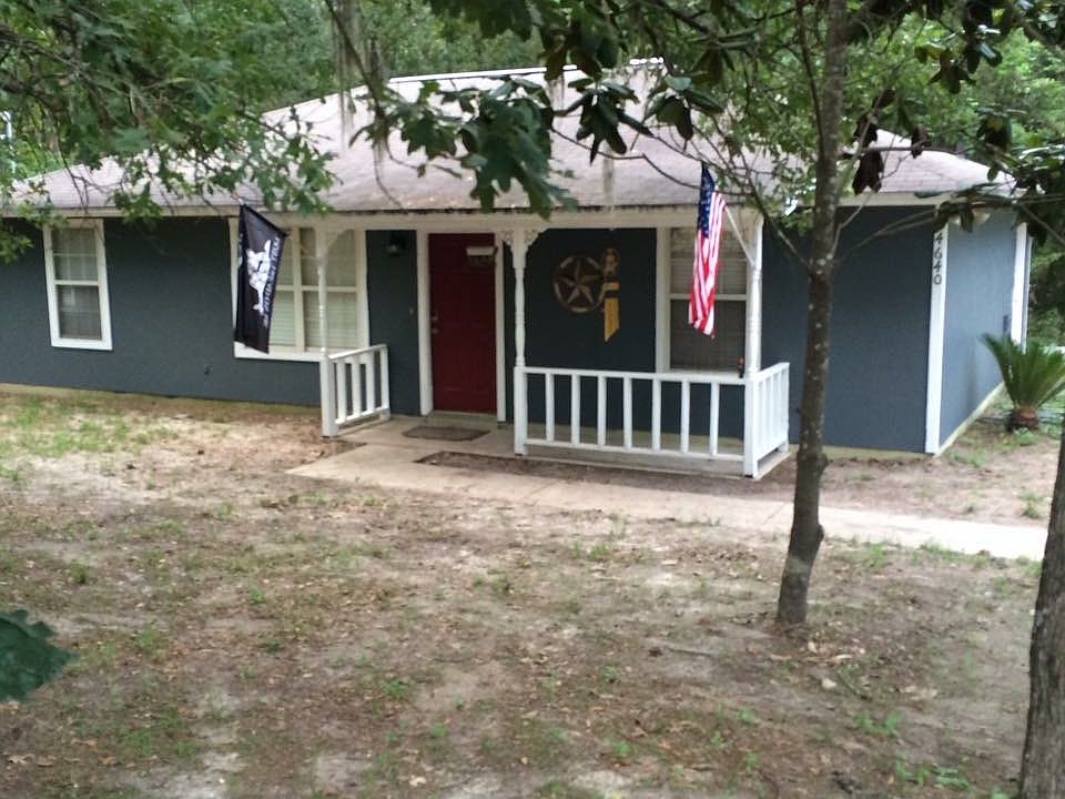 1st image of 4640 Petunia Ave