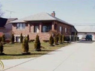 25374 Van Horn Rd, Brownstown, MI 48134