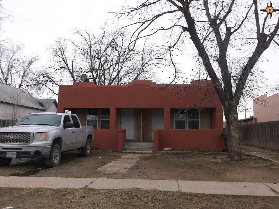 1st image of 203 S Mesquite St