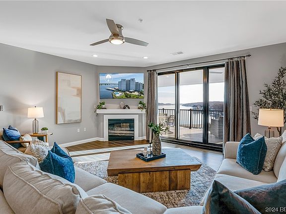3rd image of 166 Captiva Dr Unit 2D