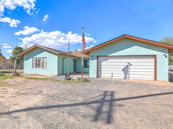 3123 Amalia Rd SW, Albuquerque, NM 87105