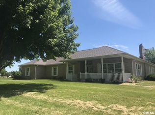 1678 Portuguese Hill Rd, Jacksonville, IL 62650