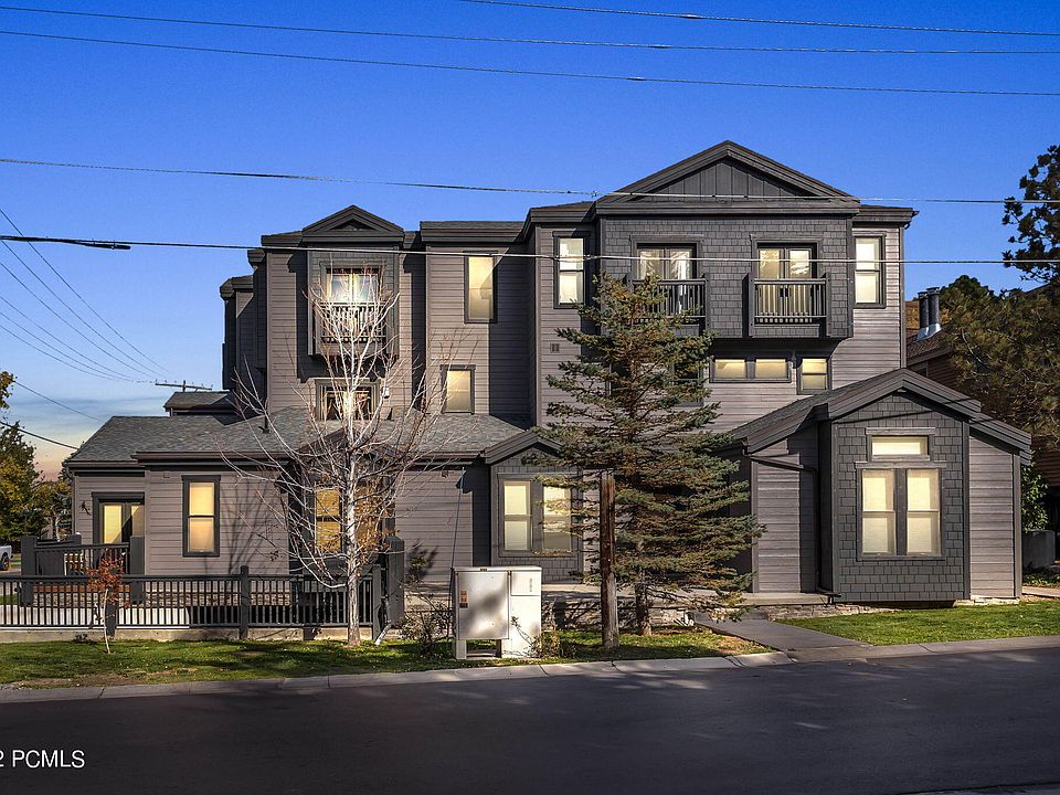 1st image of 1499 Park Ave #8