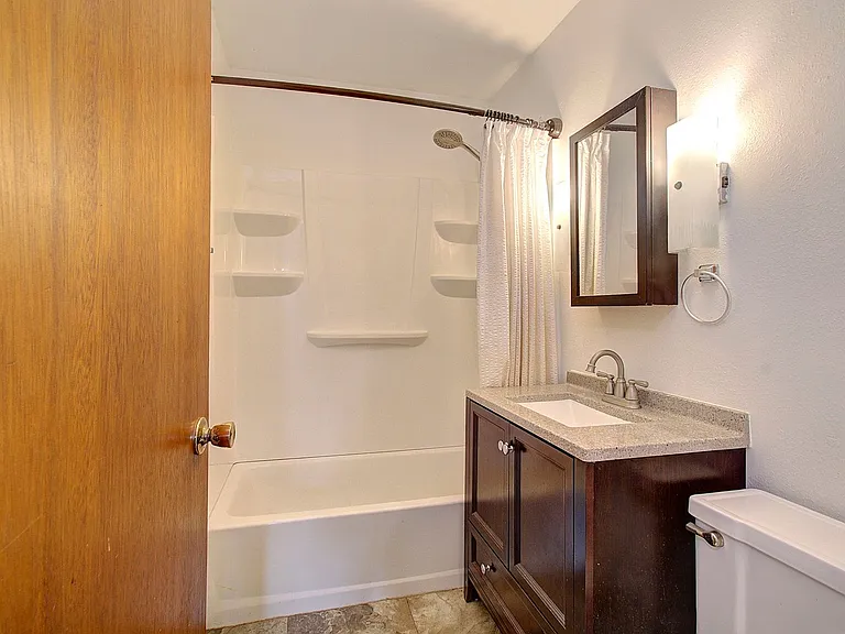 4706 Sheridan Dr — Photo 9