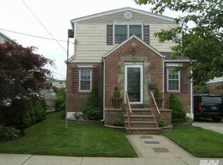 128 William St, Valley Stream, NY 11580
