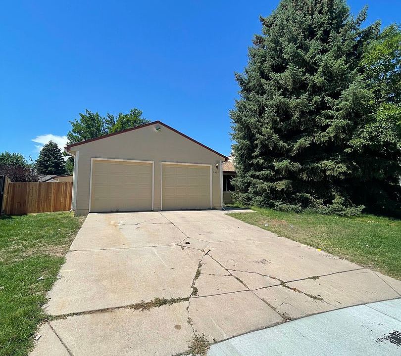 1st image of 4425 Hollyhock St