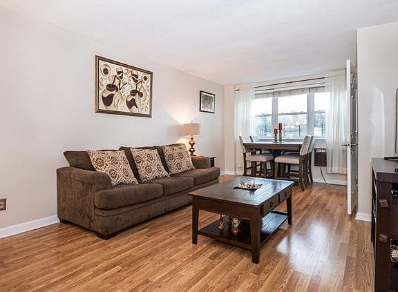2nd image of 377 N Broadway APT 503