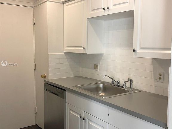 4th image of 1150 Madruga Ave APT B102