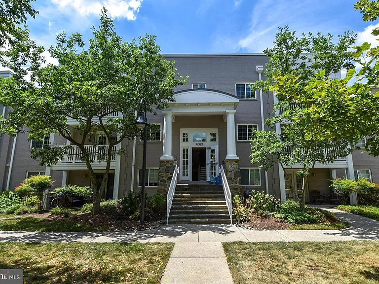 4063 S Four Mile Run Dr #402 — Photo 34