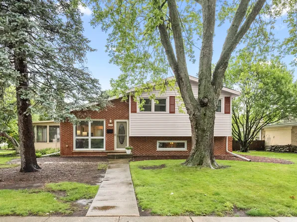 517 W North St, Itasca, IL 60143