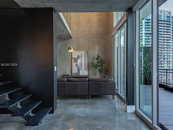 3rd image of 690 SW 1st Ct #Penthouse Ii12
