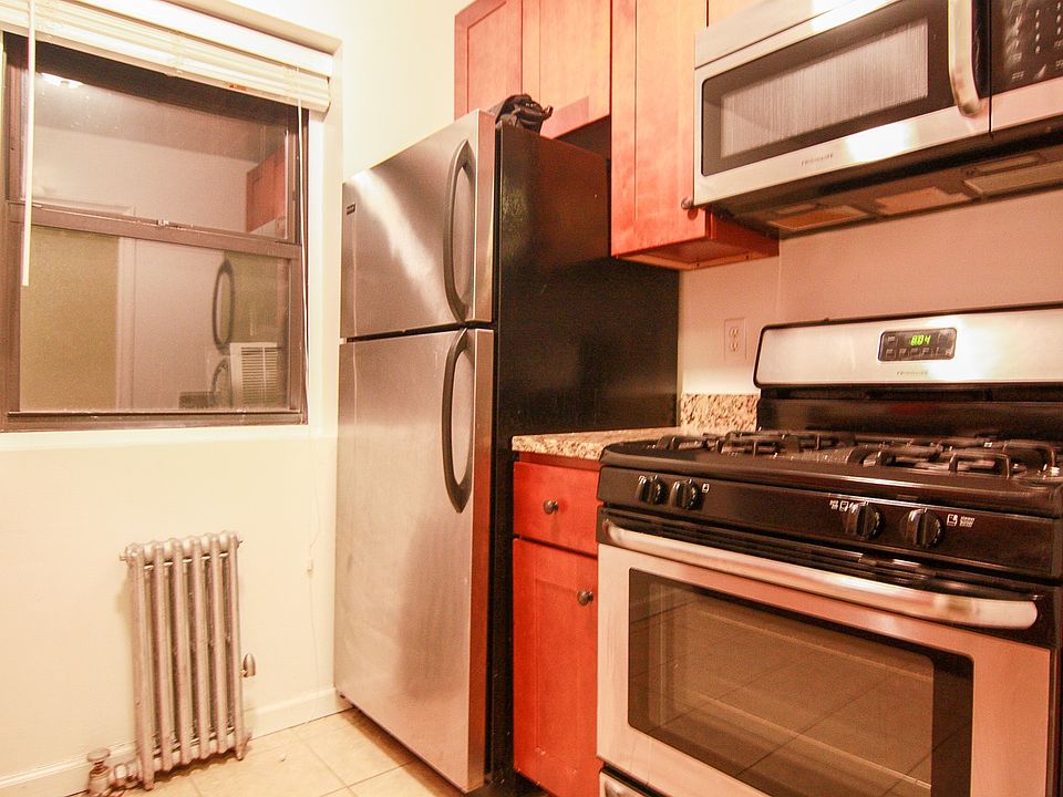 1st image of 18834 87th Dr APT 3F