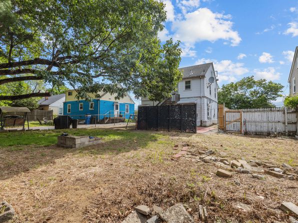 435 Doric Ave