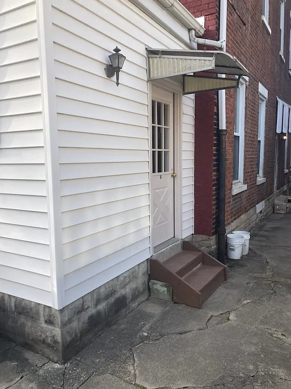 306 Poplar St photo 1