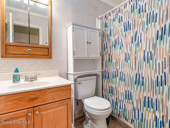 5th image of 1023 Eyerly Ln NE
