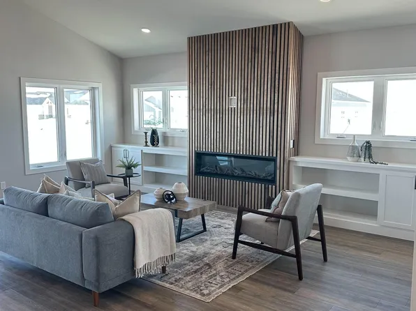 724 Estate St, Harrisburg, SD 57032