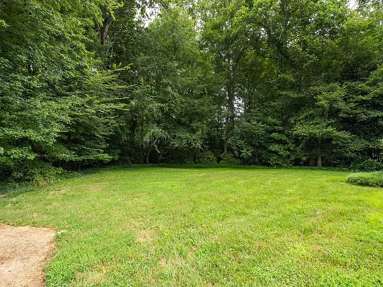 4205 Belvoir Dr — Photo 42