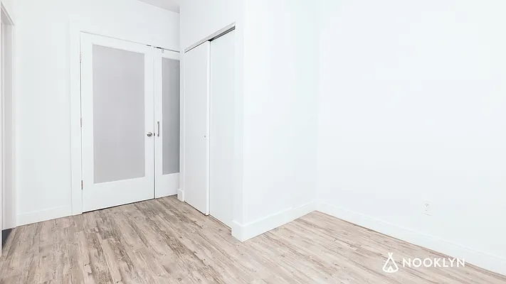 Rented by Nooklyn NYC LLC | media 27