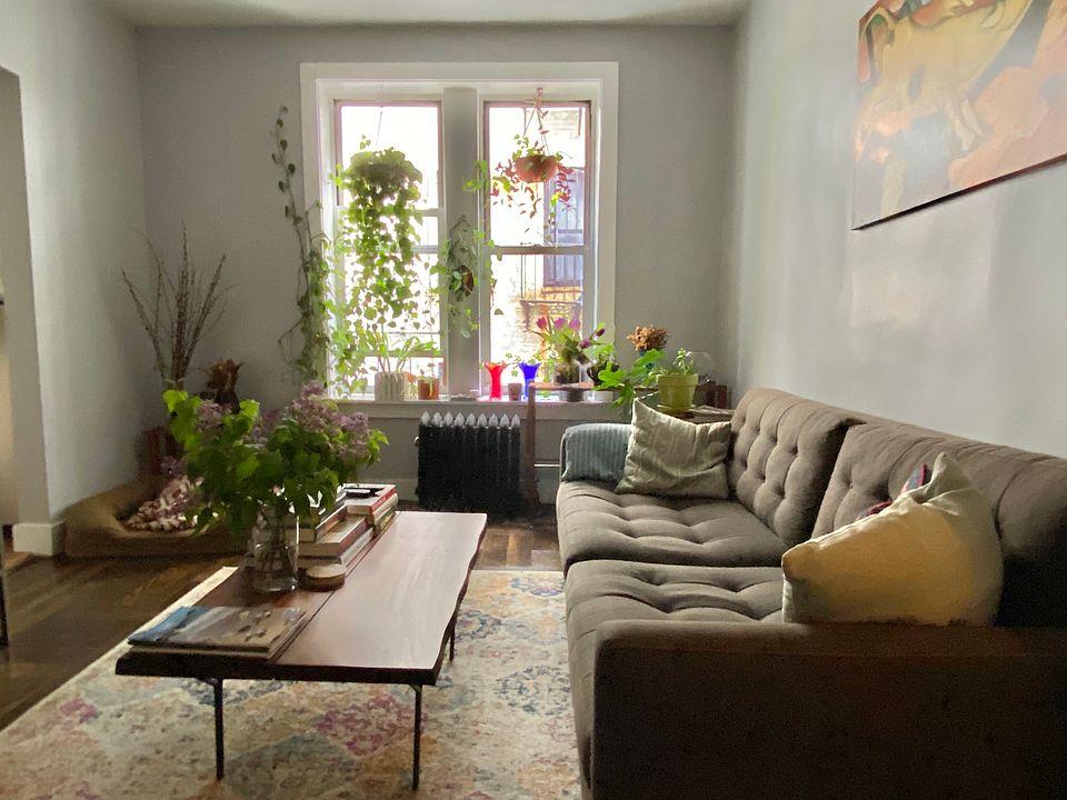 1st image of 292 Lincoln Pl APT 3A