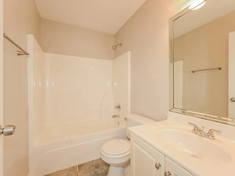 2521 Kilkenny Ct — Photo 15