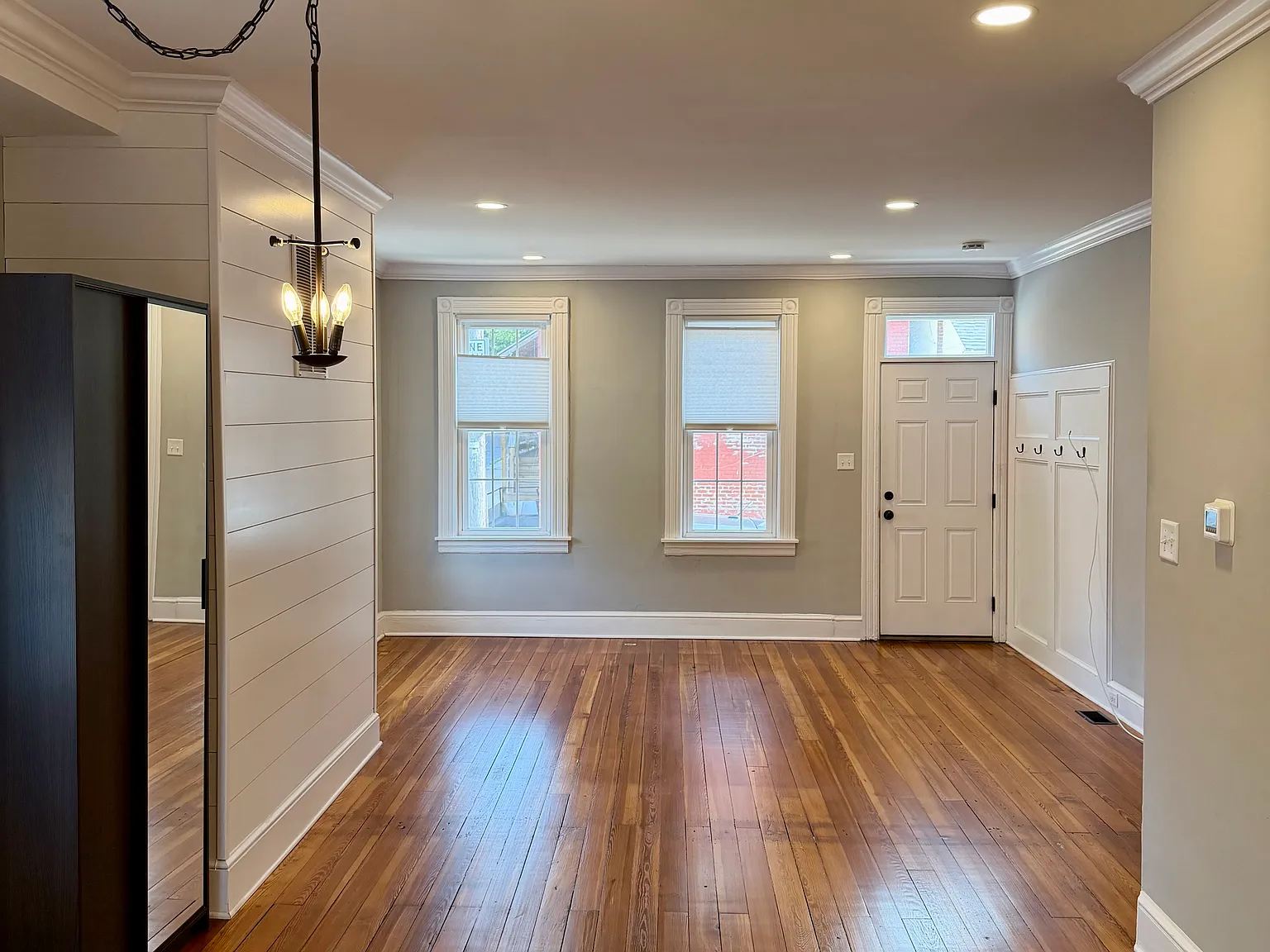 3 bed, 2.5 bath, 1527 sqft, $2,000 — Photo 4