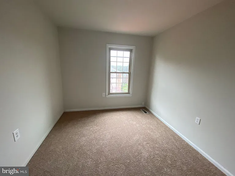 12116 Stallion Ct — Photo 16