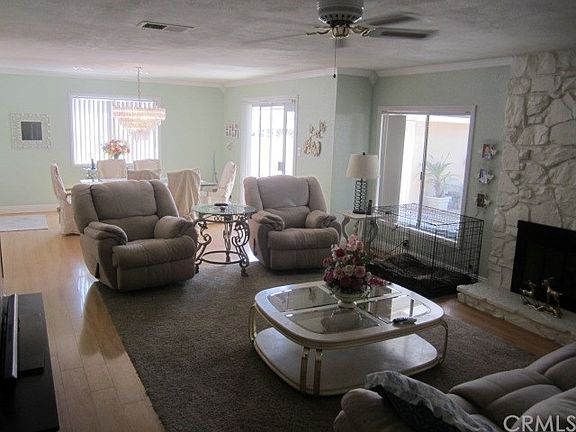 5th image of 10711 Newcomb Ave