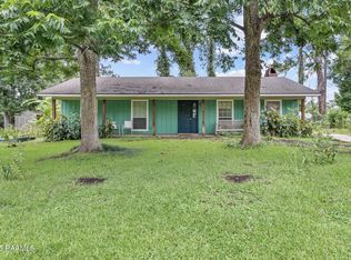 40 Hidden Hills Rd, Arnaudville, LA 70512