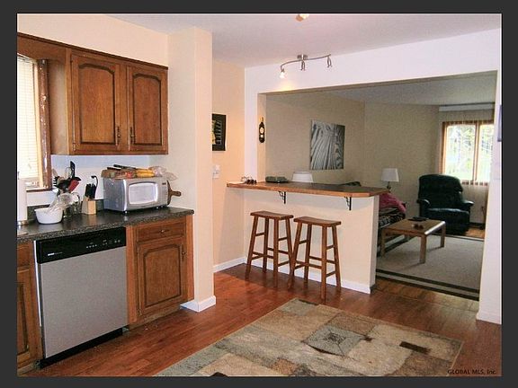 3rd image of 1655 Lenox Rd