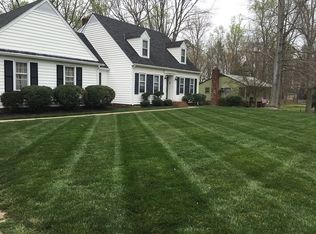 302 Rollingview Dr, Sandston, VA 23150