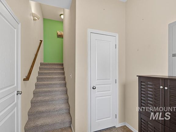 2nd image of 1337 Bristol Rd