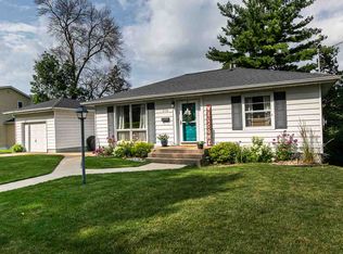 250 York St, Dubuque, IA 52003