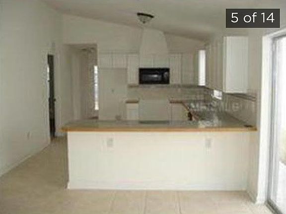 5th image of 4411 Venice Dr