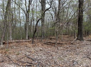 Honeysuckle Ln, Rogers, AR 72756