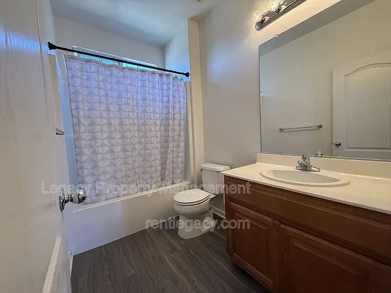 1552 Bailey Dr — Photo 20