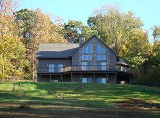 338 Breakneck Rd, Connellsville, PA 15425